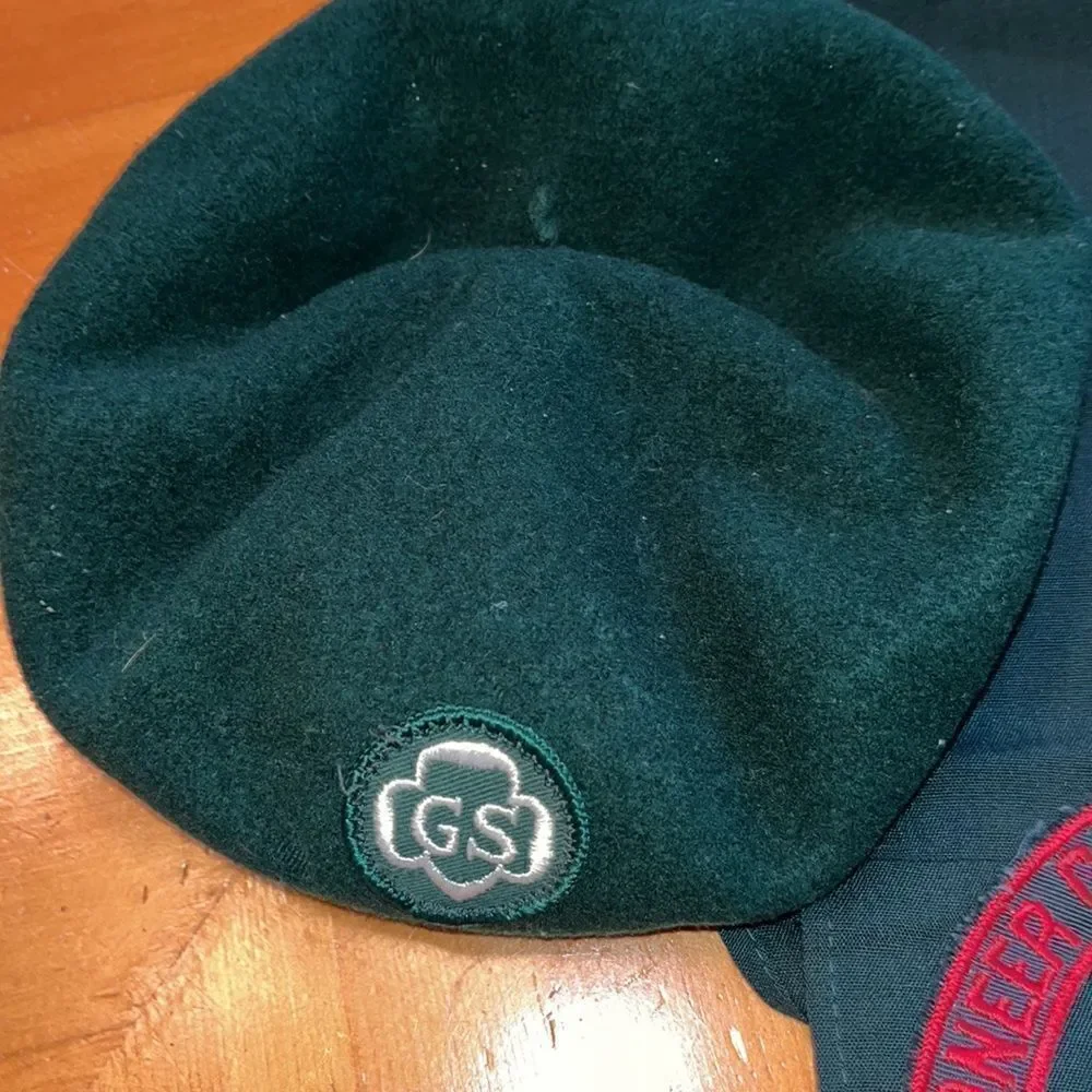 Vintage kids youth Girl Scout wool Kangol beret patches & sash with pins patch